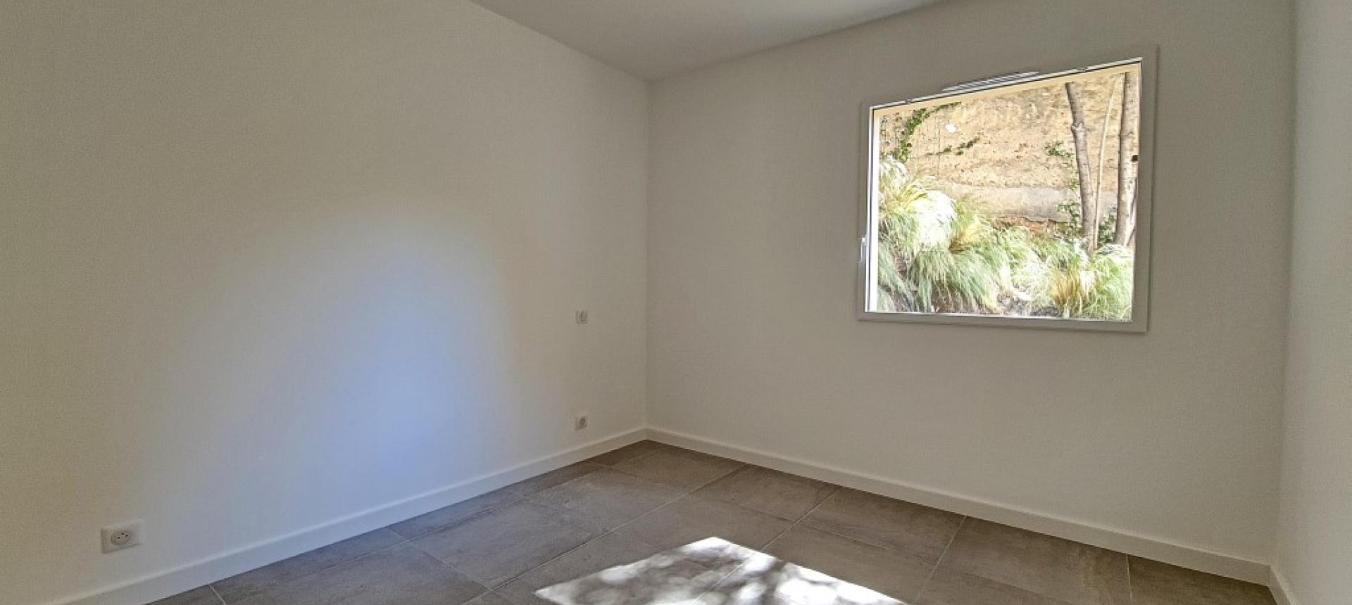 F3 à louer  Albert 1er Forcone chambre 2