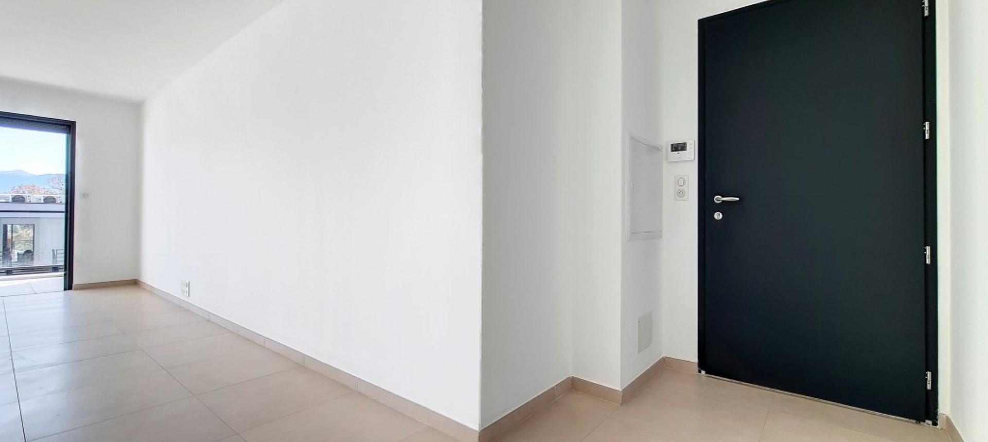 F4 à louer A Maredda entrée