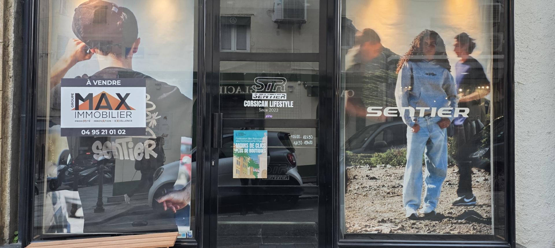 Ajaccio hyper centre ville local commercial emplacement numéro 1 pret a porter