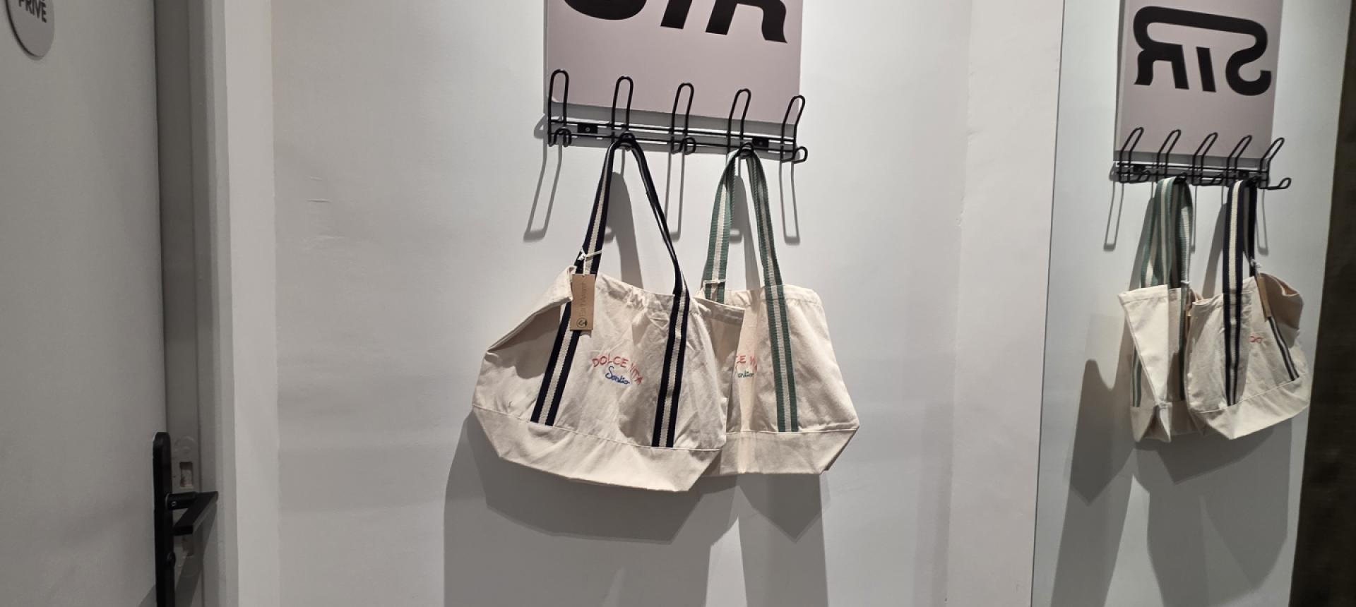 Ajaccio hyper centre ville local commercial emplacement numéro 1 pret a porter