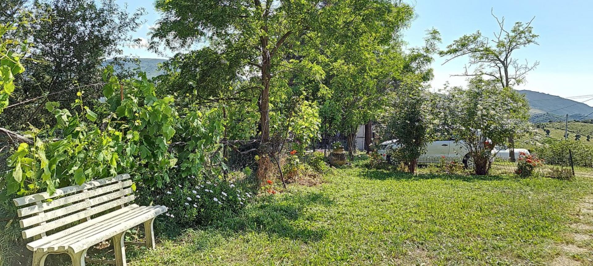F2 meublé à louer Appieto jardin