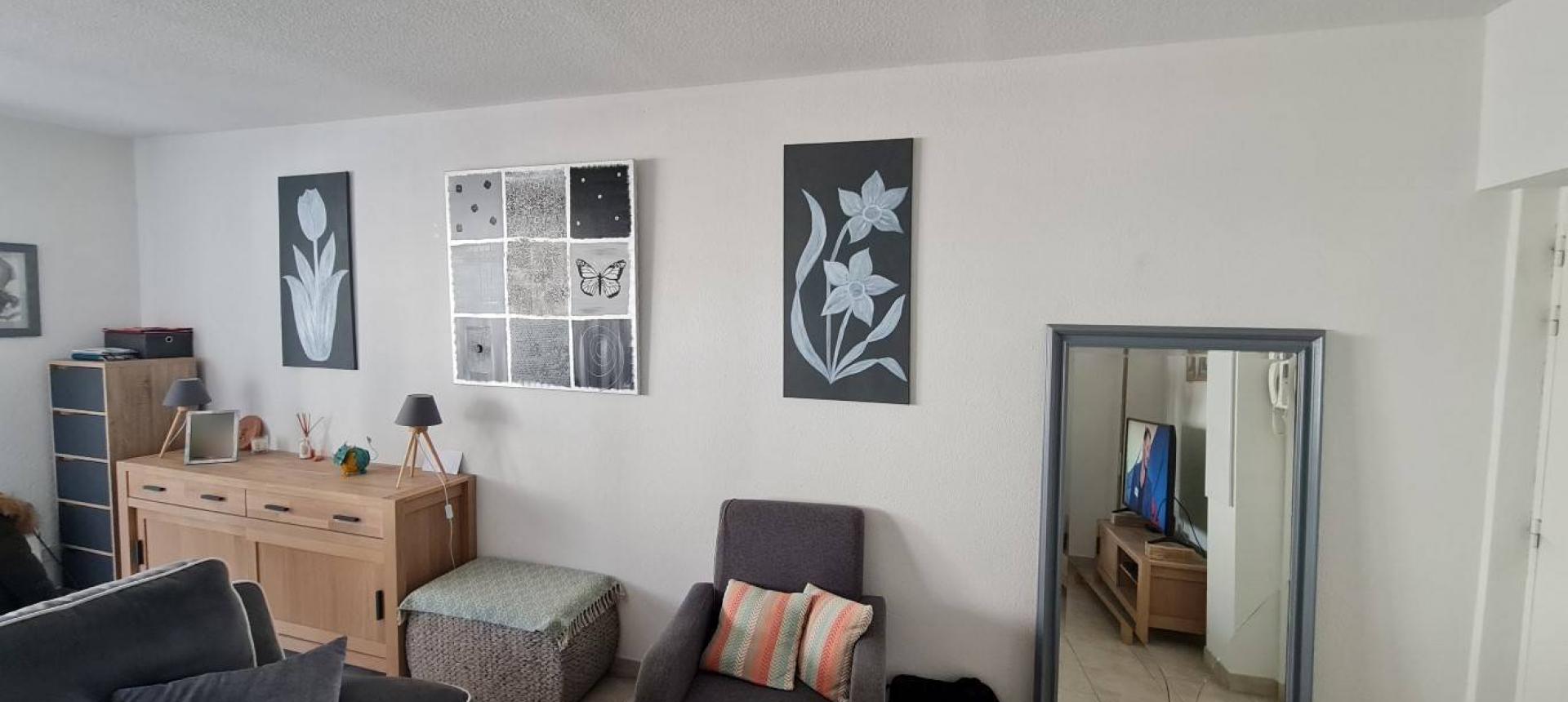 F2 A LOUER TERRASSES DES MILLELI SEJOUR