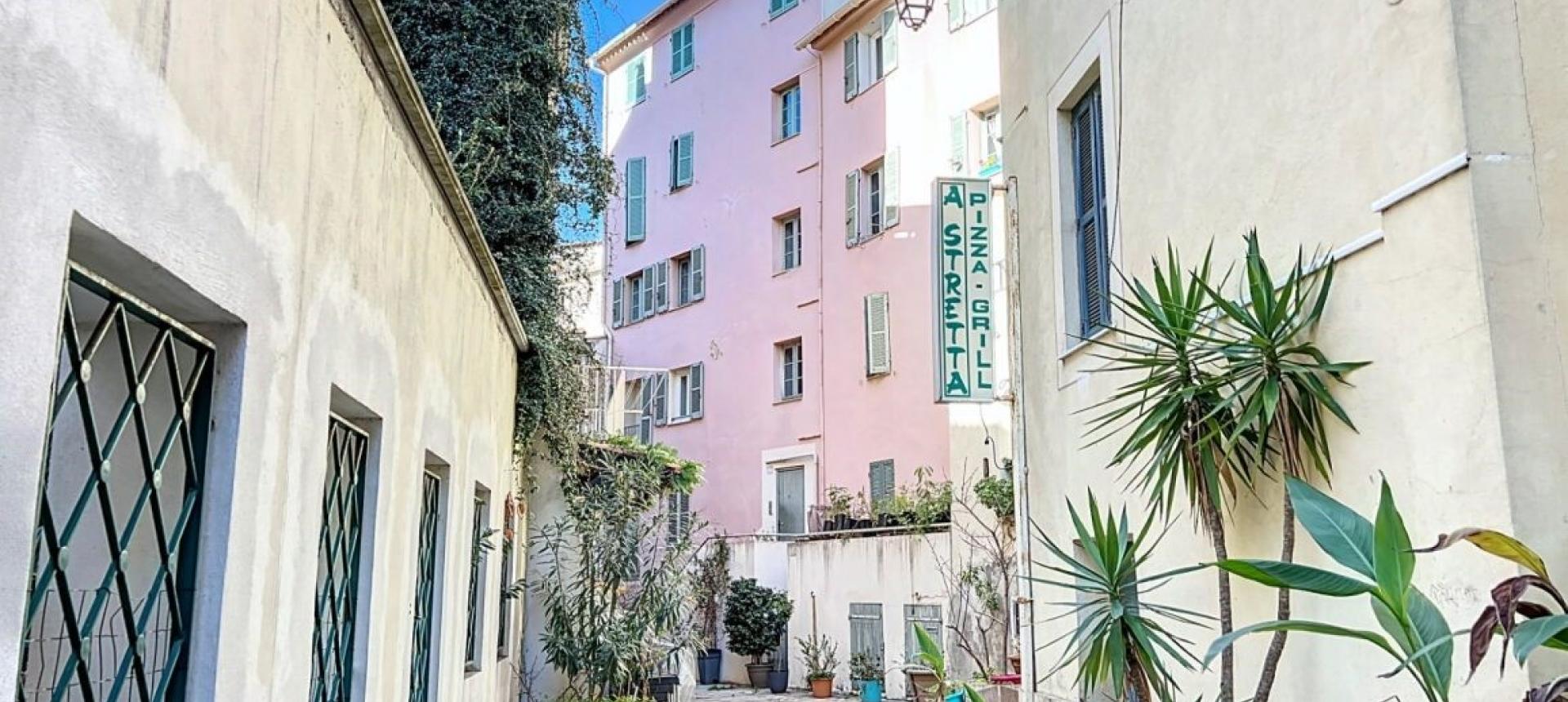 Appartement F2/3 à vendre au centre-ville d'Ajaccio