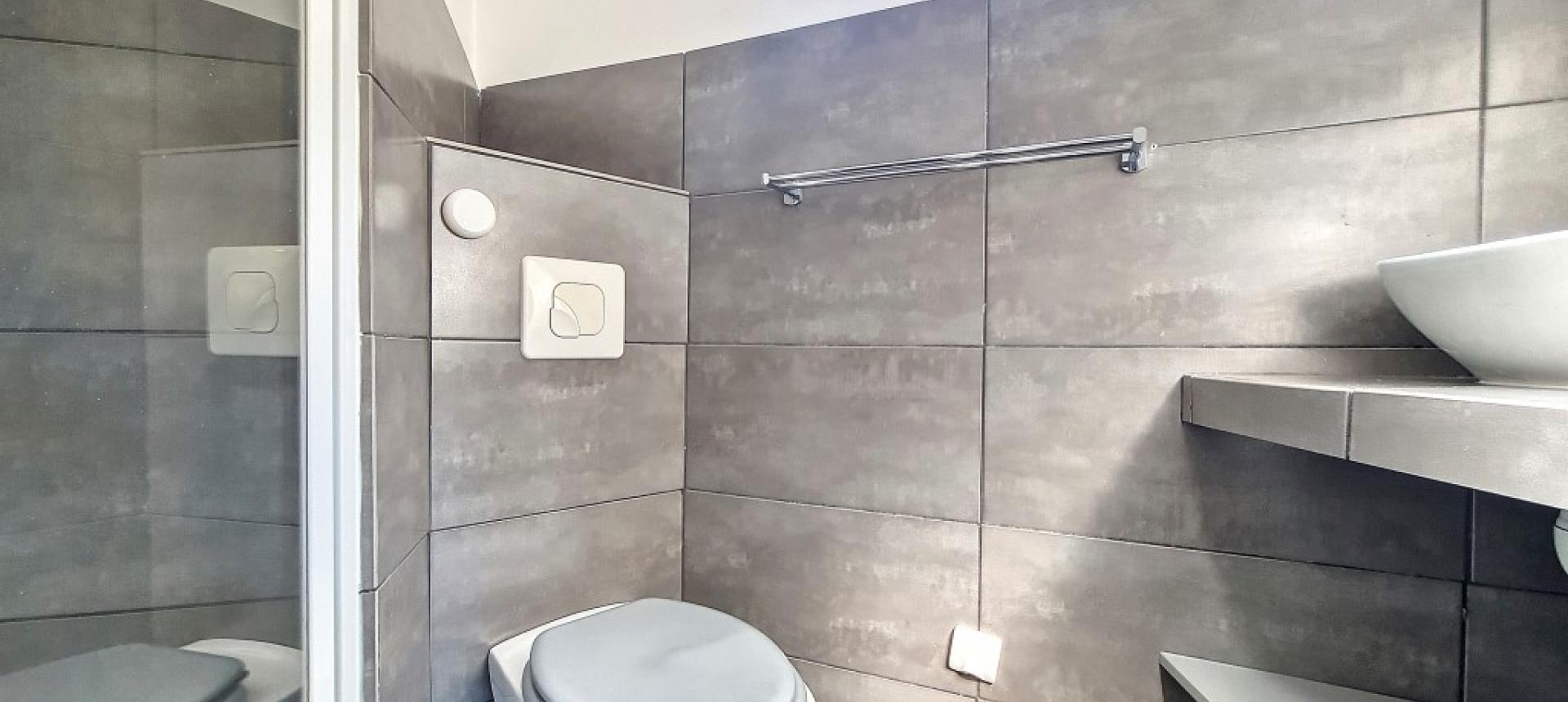 F2 à louer secteur Diamant salle d'eau