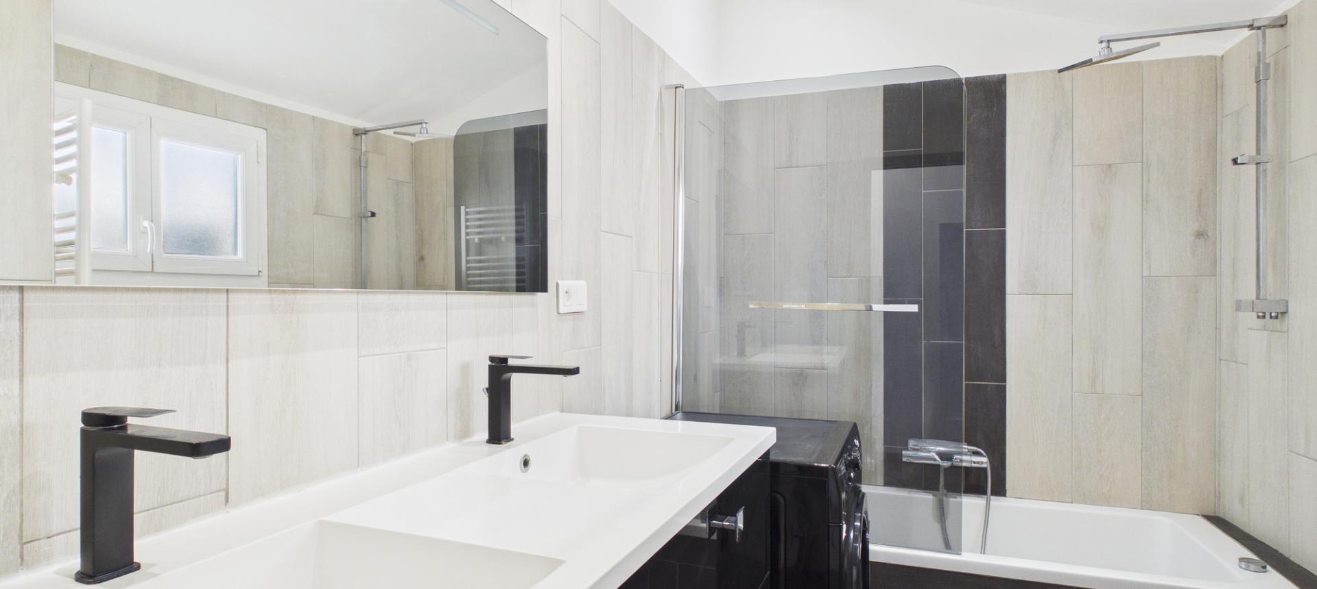 A vendre F1-2 Place Diamant - AJACCIO