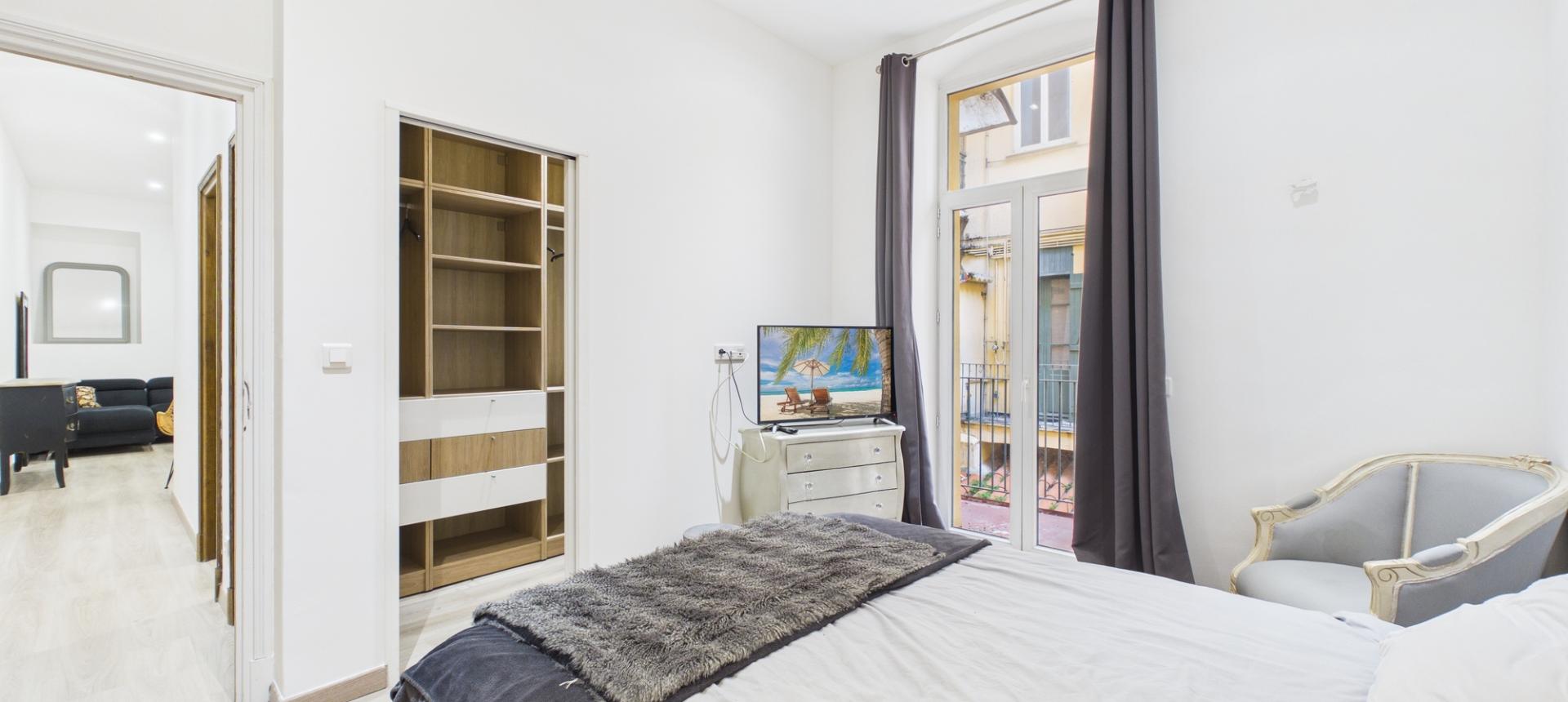 A vendre F4 rénové secteur Tribunal