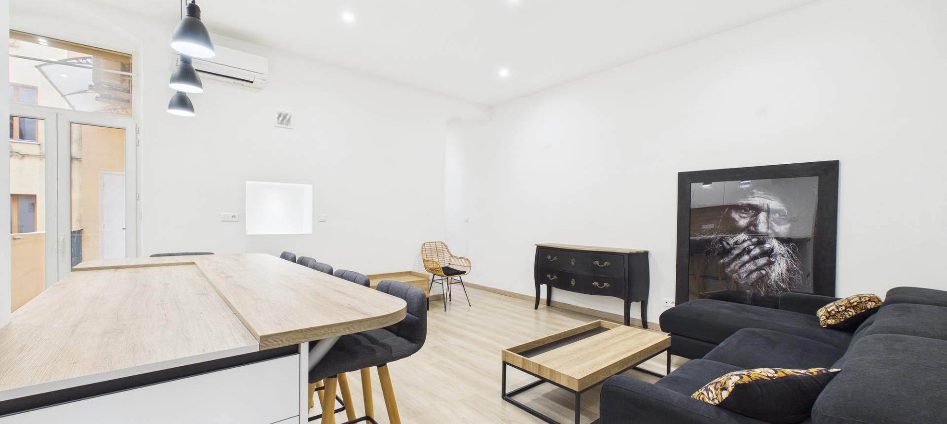 A vendre F4 rénové secteur Tribunal