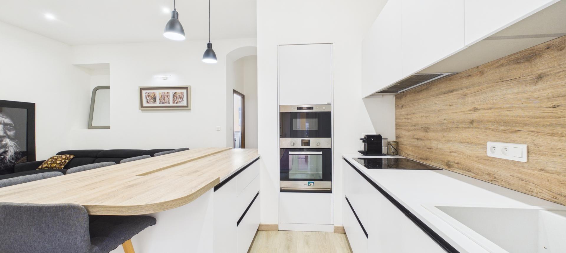 A vendre F4 rénové secteur Tribunal