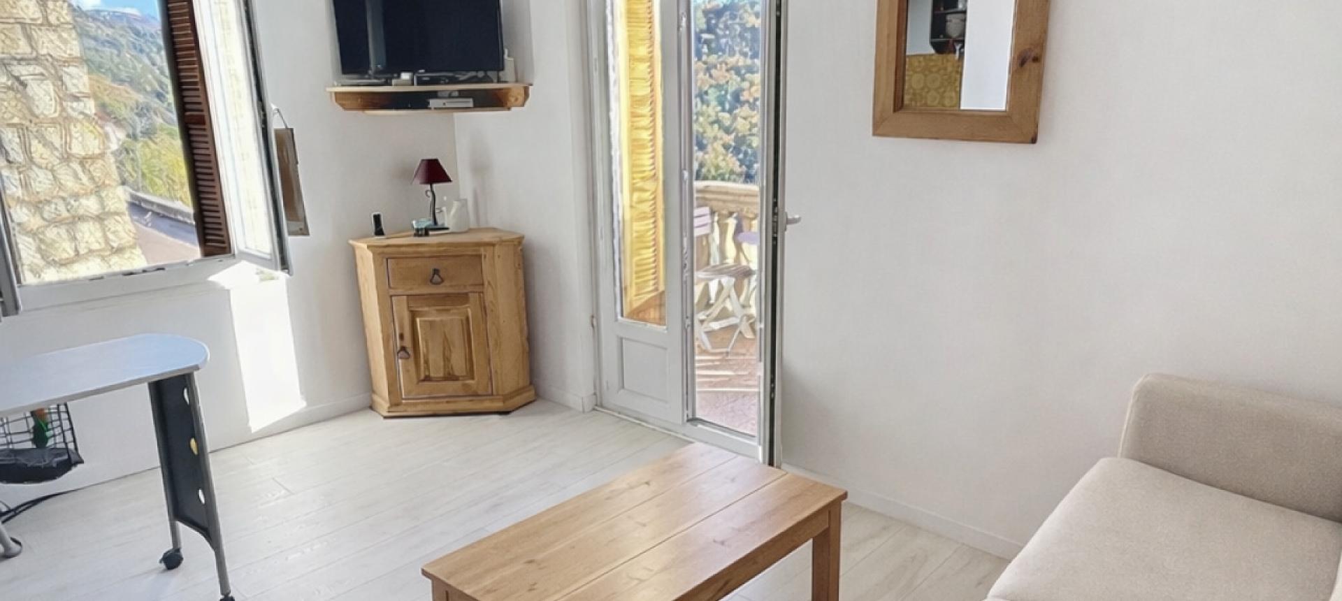 A vendre  F2 au coeur du village d'Evisa