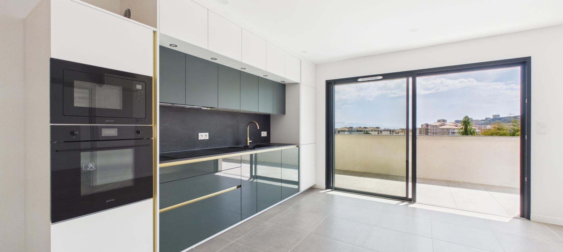 A vendre F4-5 Duplex Neuf proche Centre ville