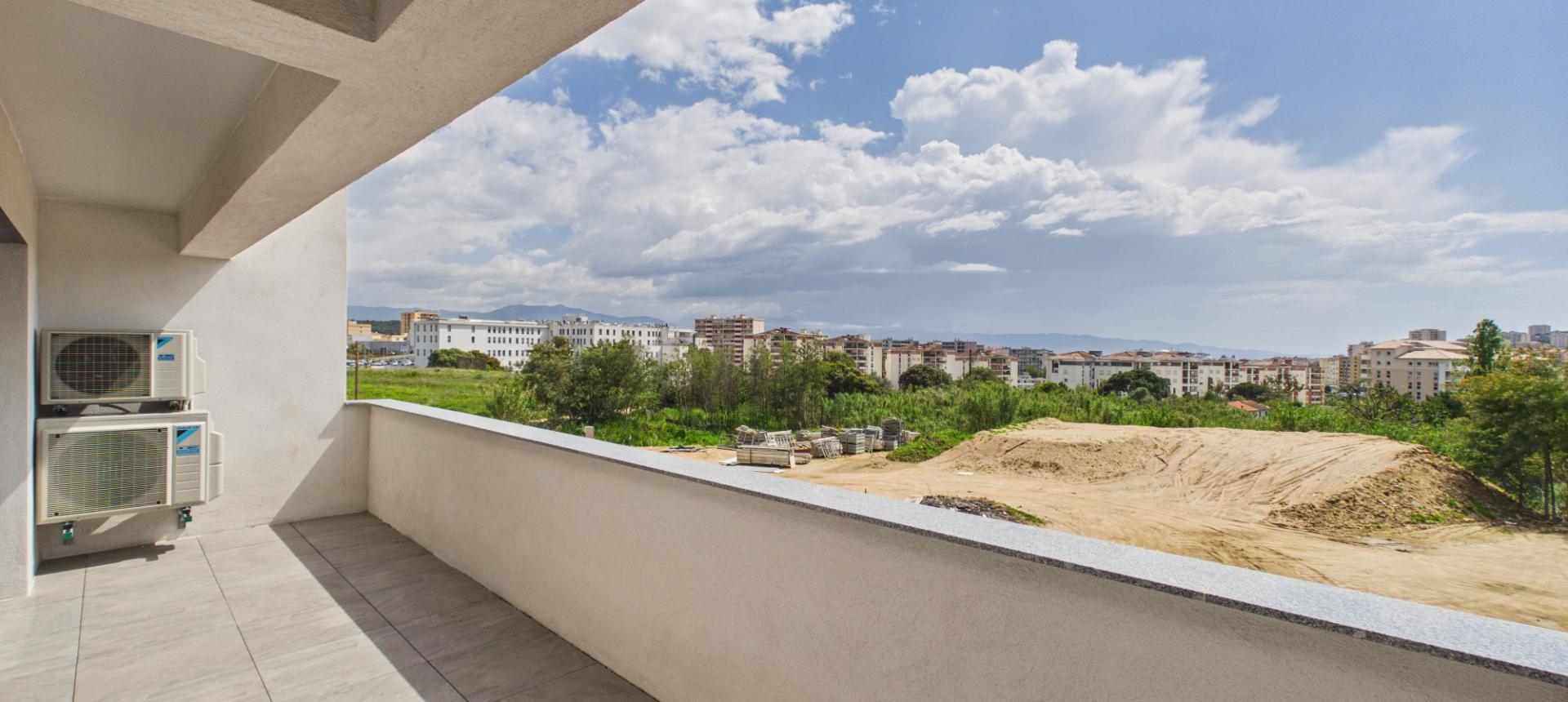 A vendre F4-5 Duplex Neuf proche Centre ville