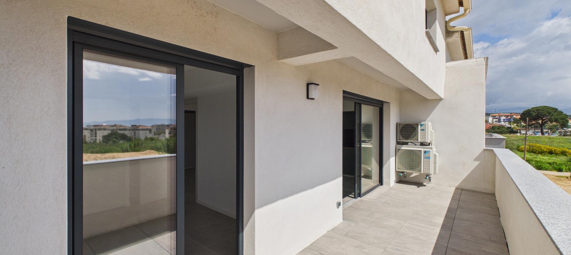 A vendre F4-5 Duplex Neuf proche Centre ville