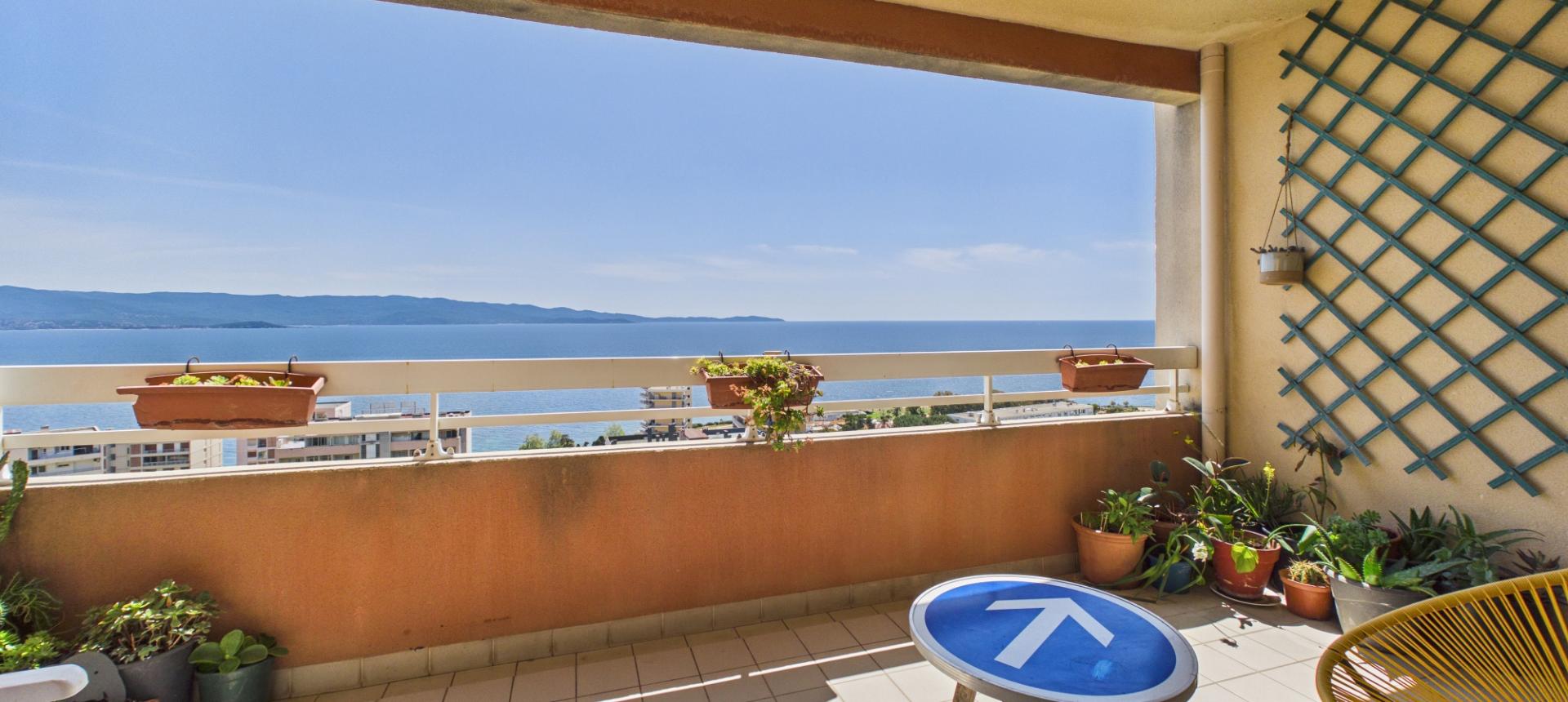 A vendre F5 Duplex Route des Sanguinaires