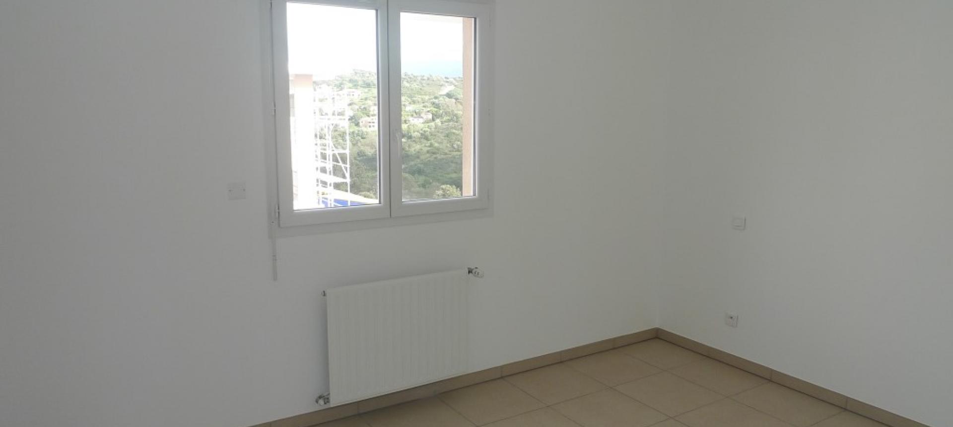 F3 à louer ATRIUM J1 chambre 