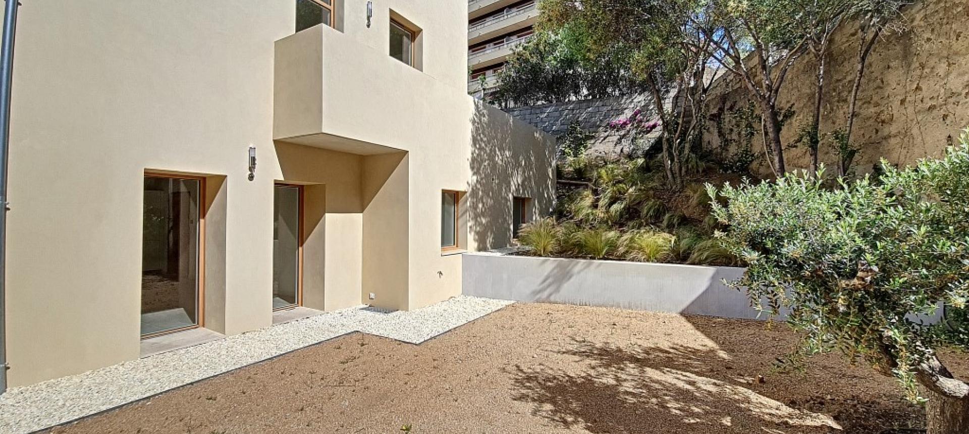 F3 à louer  Albert 1er Forcone  jardin