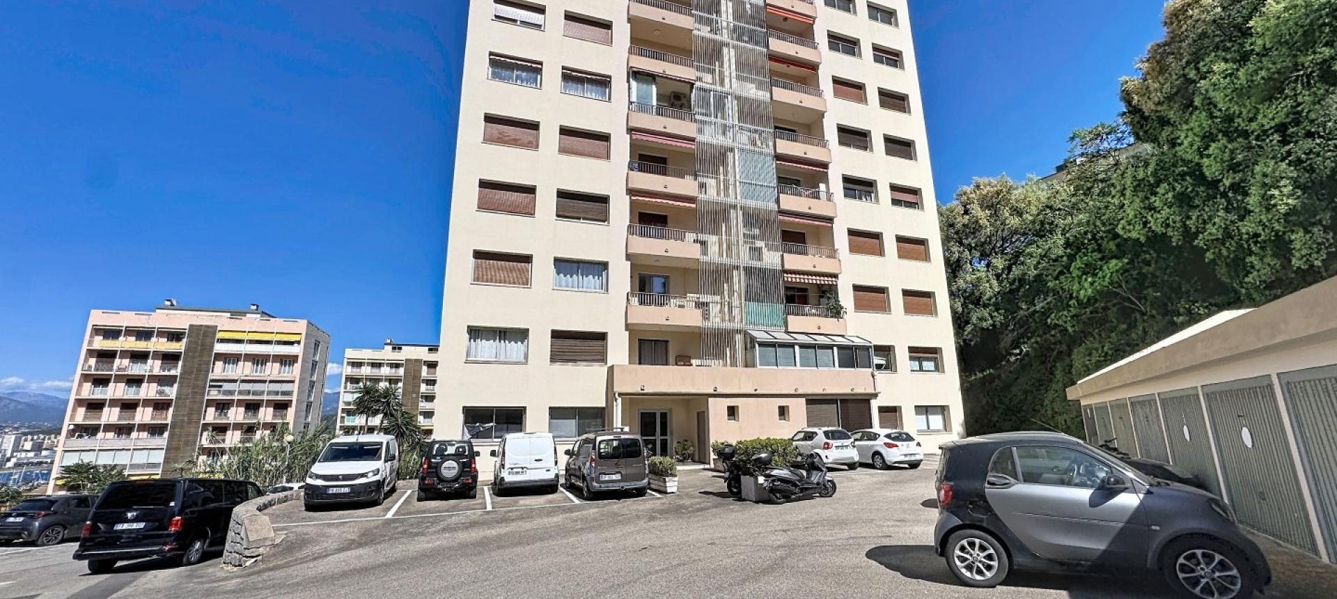 Beau  F4 à louer secteur Laetitia à Ajaccio 