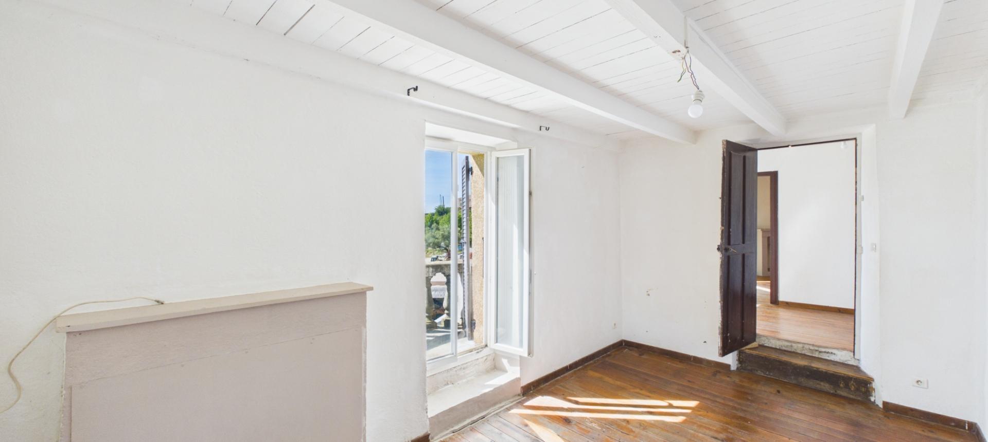 A vendre  Maison de village avec vue mer - Alata
