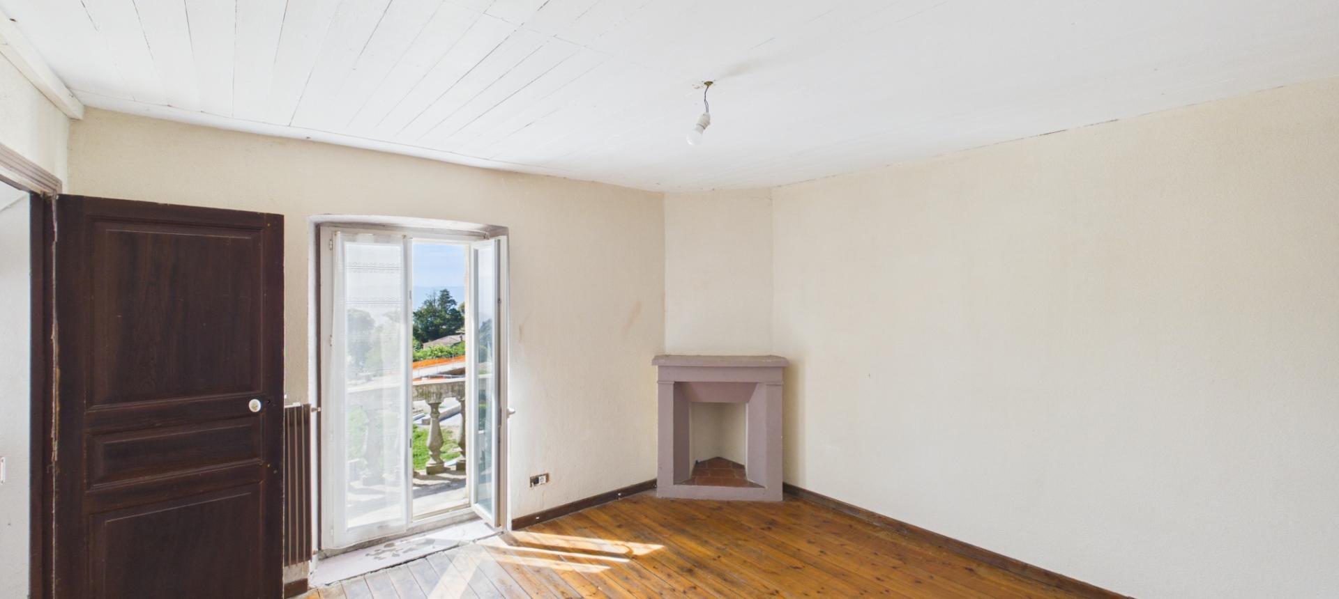 A vendre  Maison de village avec vue mer - Alata