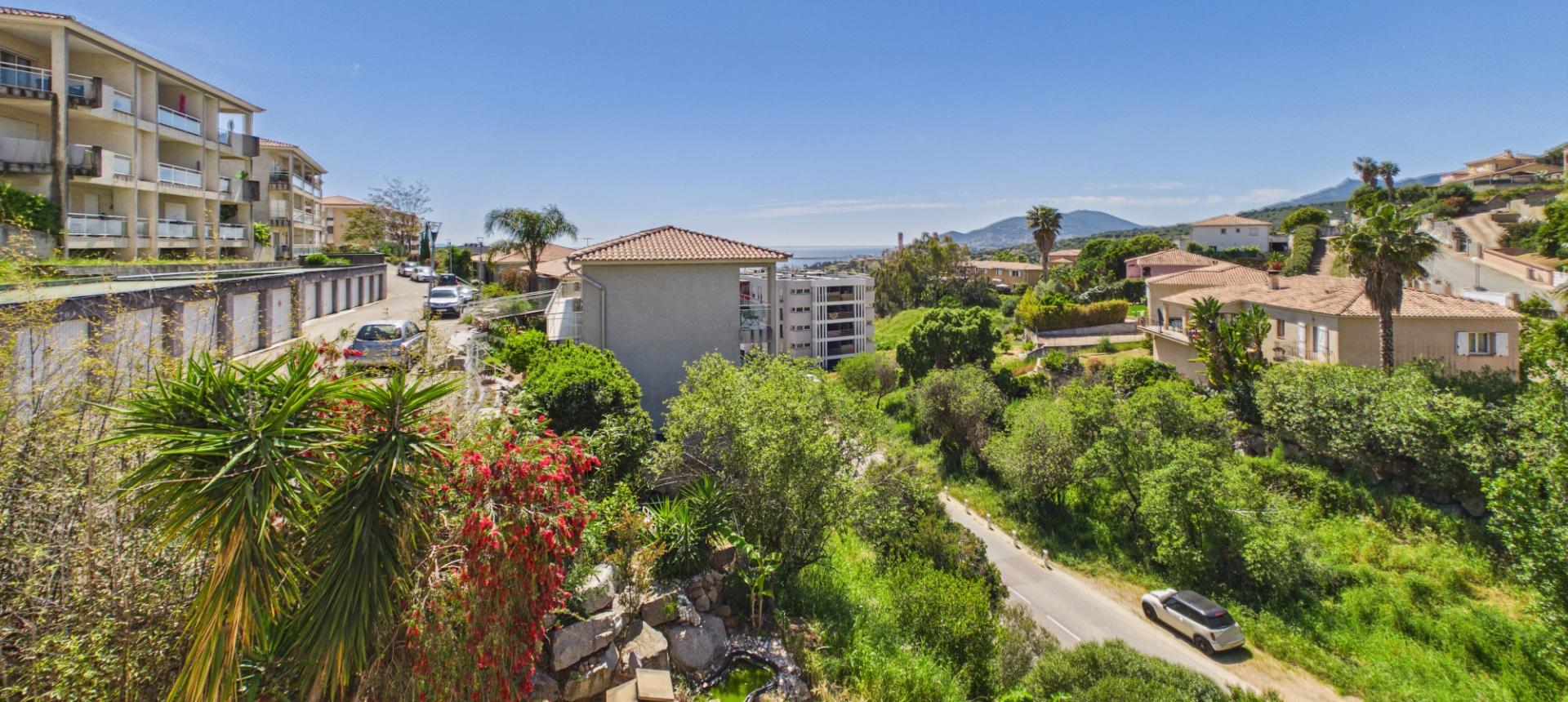Vente appartement F2  à Ajaccio -  Secteur Vazzio