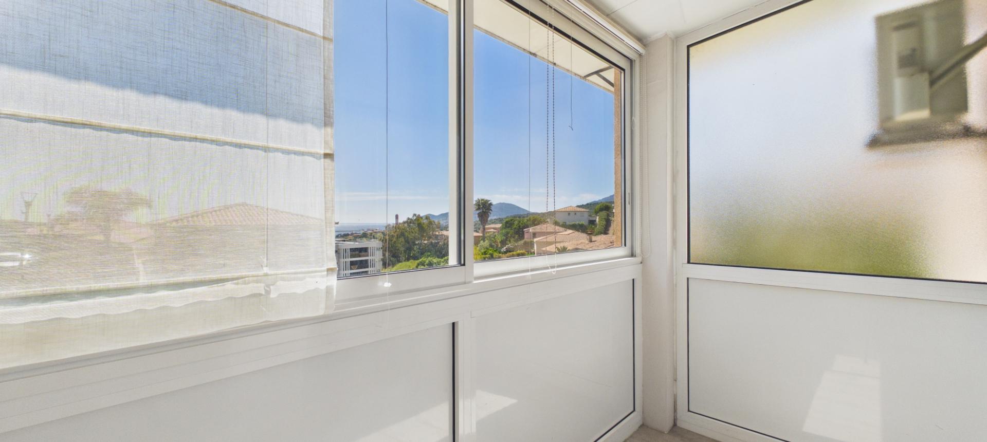 Vente appartement F2  à Ajaccio -  Secteur Vazzio
