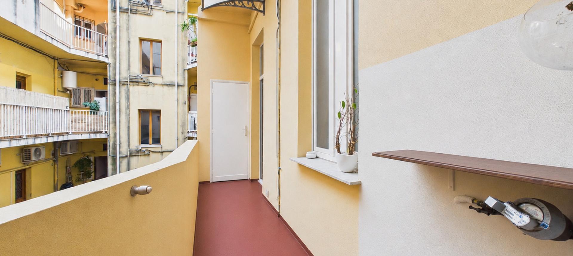 A vendre F4 rénové secteur Tribunal