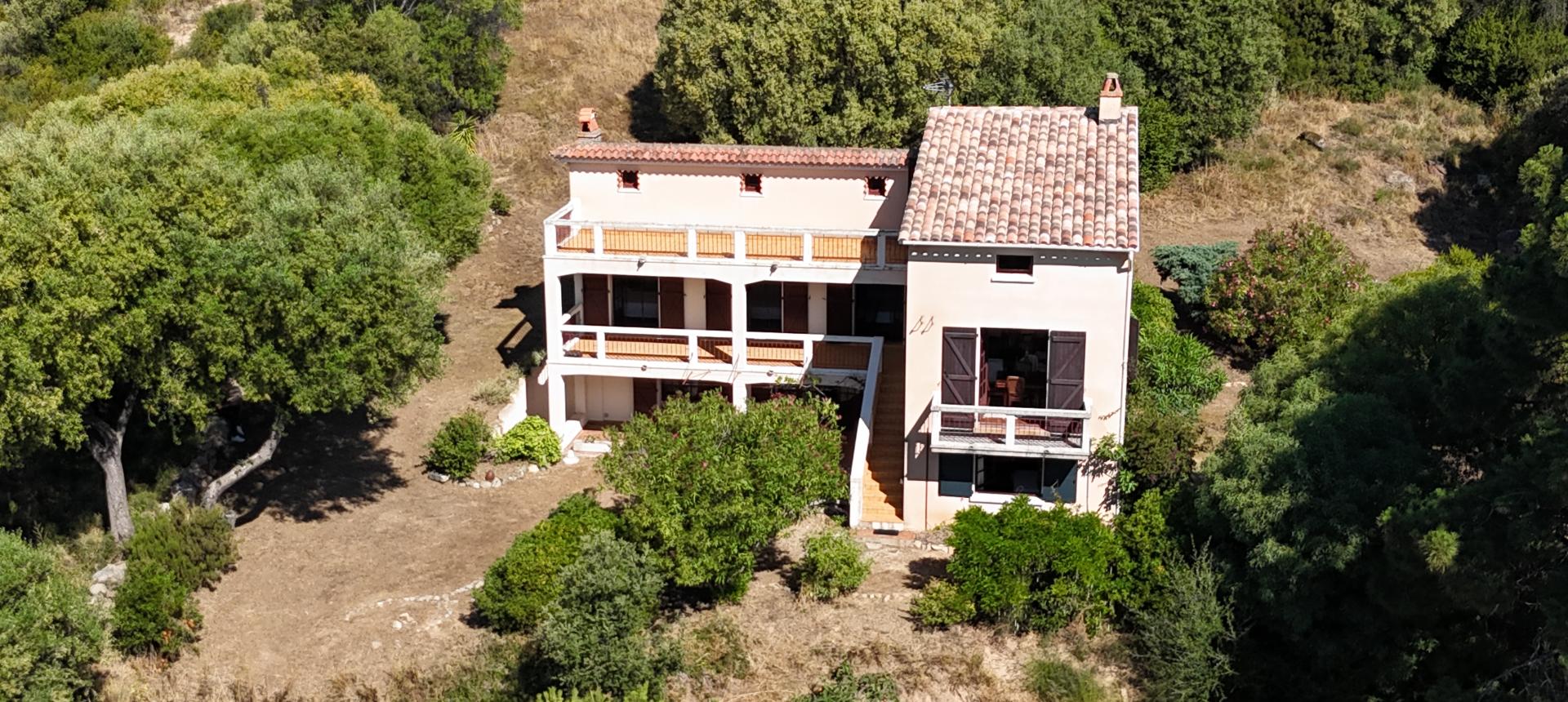 A vendre Villa F5 - TIUCCIA - Proche mer