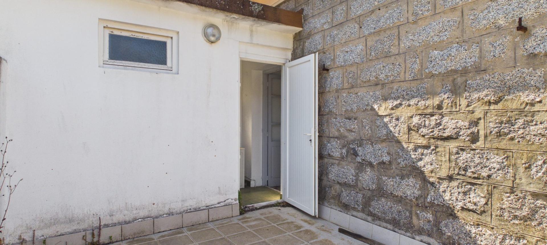 A VENDRE MAISON AUTHENTIQUE SAINTE MARIE SICHE