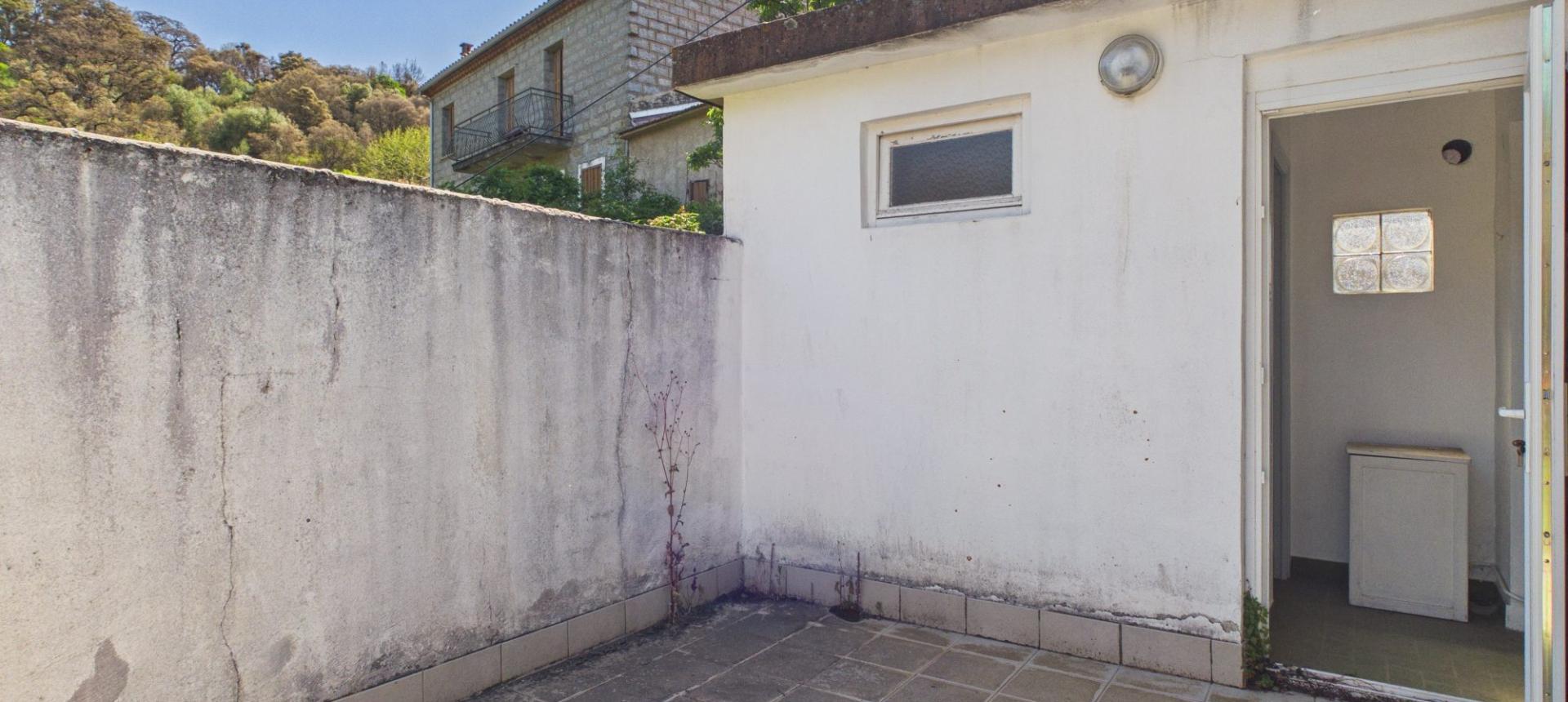 A VENDRE MAISON AUTHENTIQUE SAINTE MARIE SICHE