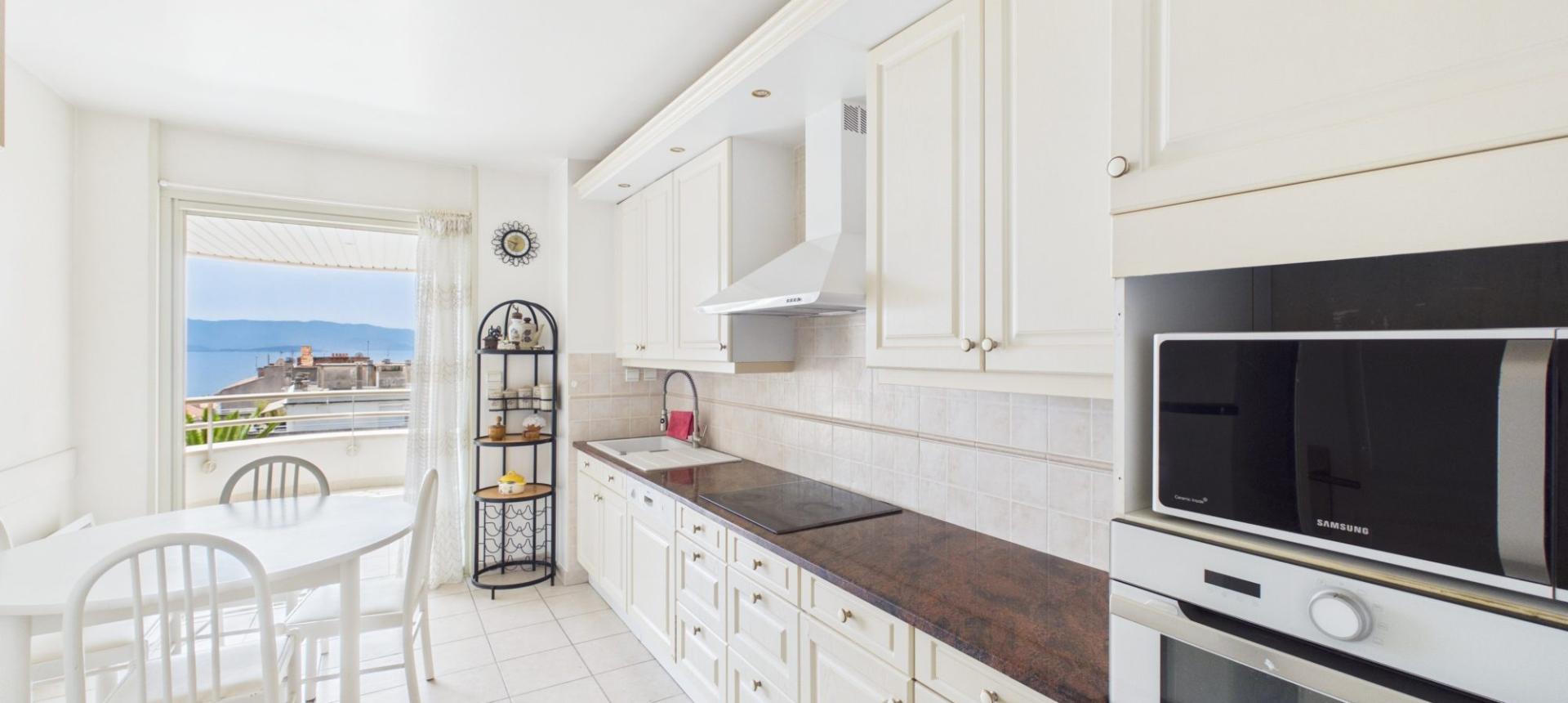 A VENDRE F4 DE STANDING- RES L'ARAUCARIA - AJACCIO