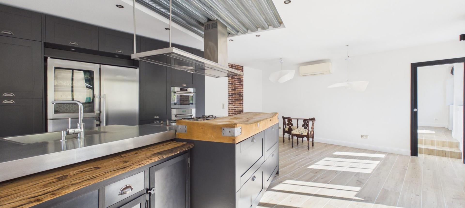 A VENDRE F4 AVEC TERRASSE PARC CUNEO D'ORNANO