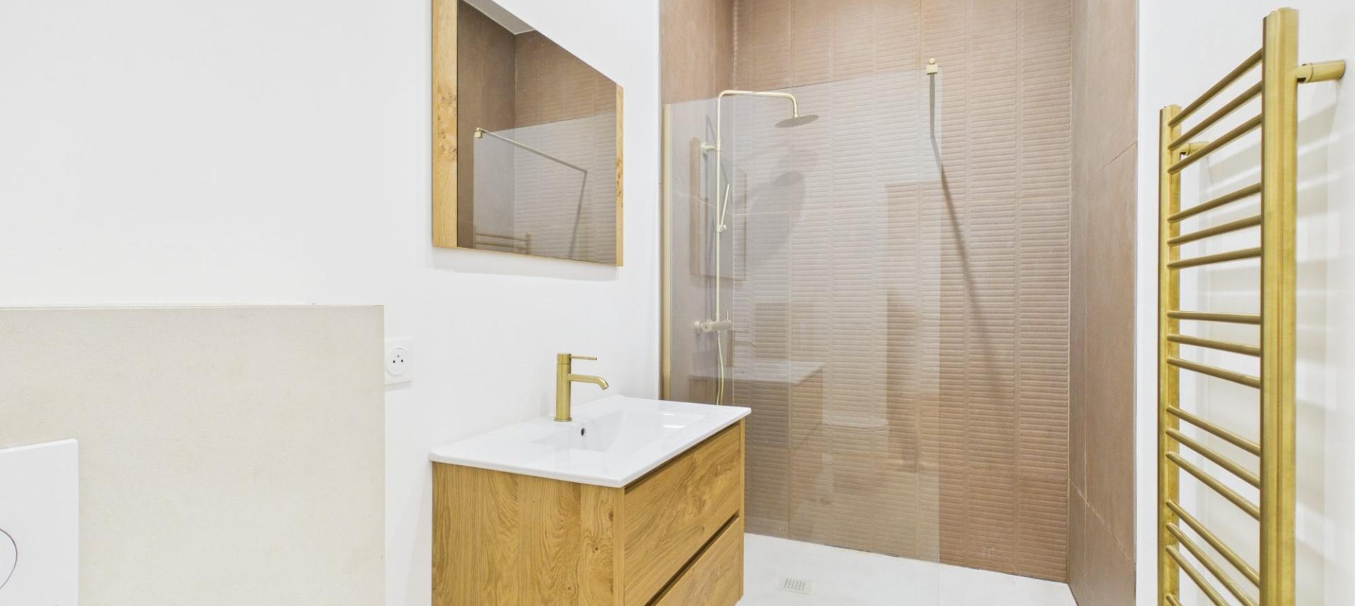 A VENDRE APPARTEMENT F3  PROCHE COURS NAPOLEON
