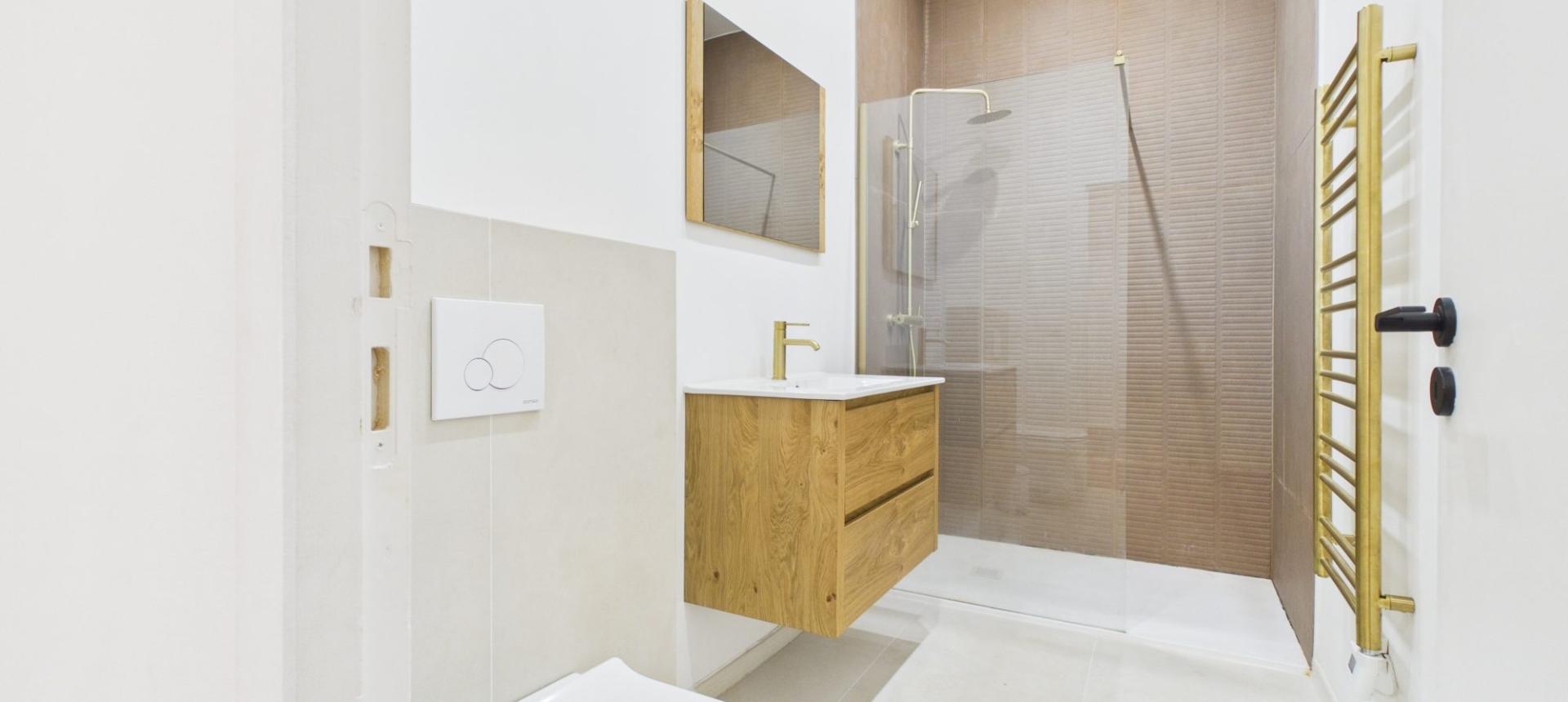 A VENDRE APPARTEMENT F3  PROCHE COURS NAPOLEON