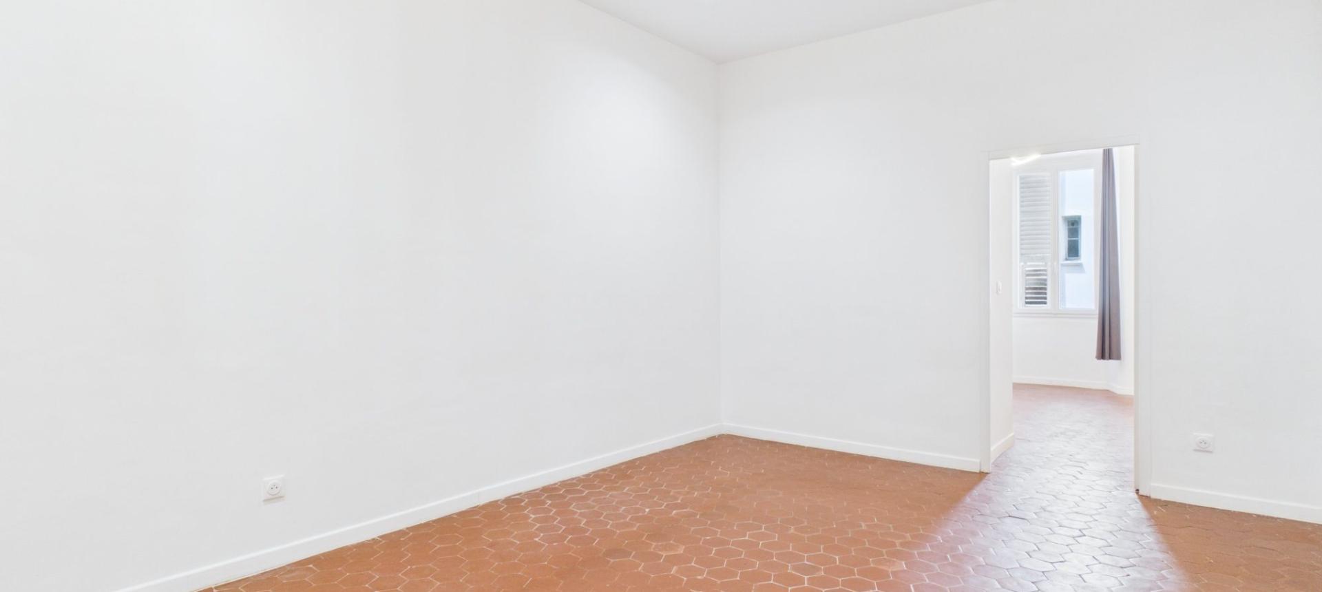 A VENDRE APPARTEMENT F3  PROCHE COURS NAPOLEON