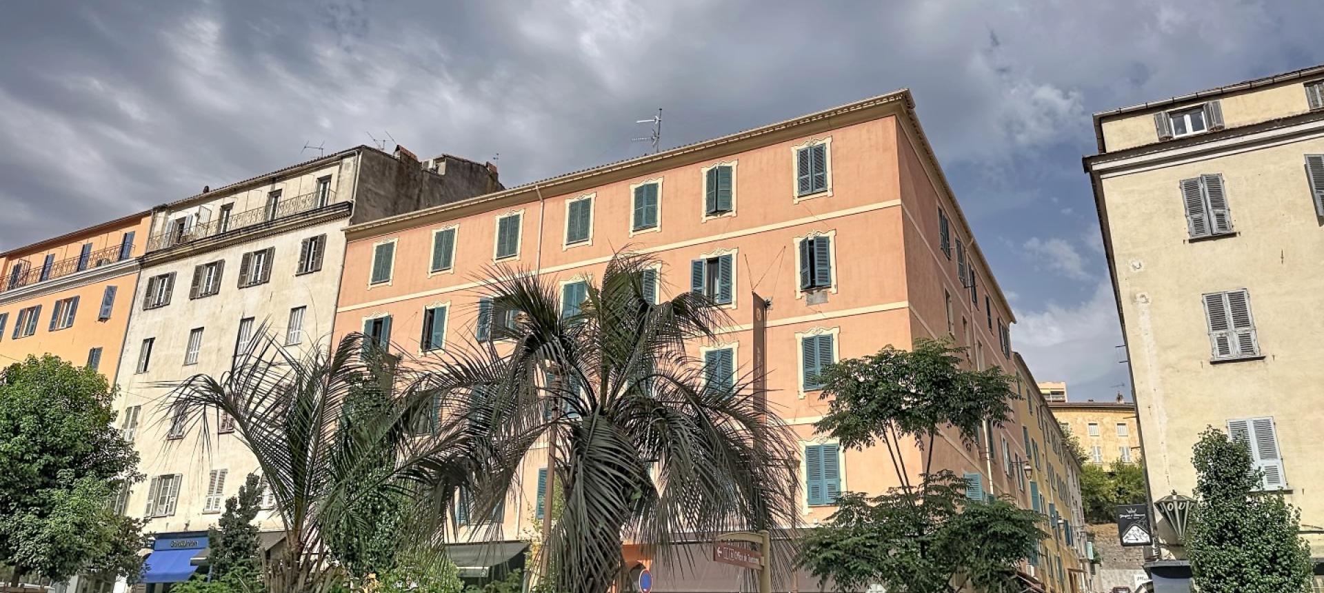 Studio à louer centre ville secteur Cours Napoléon à Ajaccio