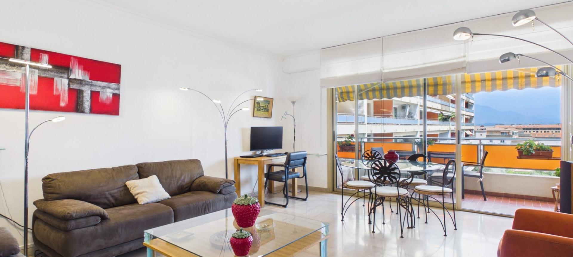 A VENDRE F3 LUMINEUX VUE MER PALAIS GRANDVAL