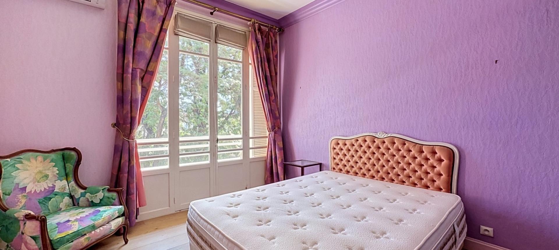 Rare F3 meublé à louer Cours Grandval à Ajaccio