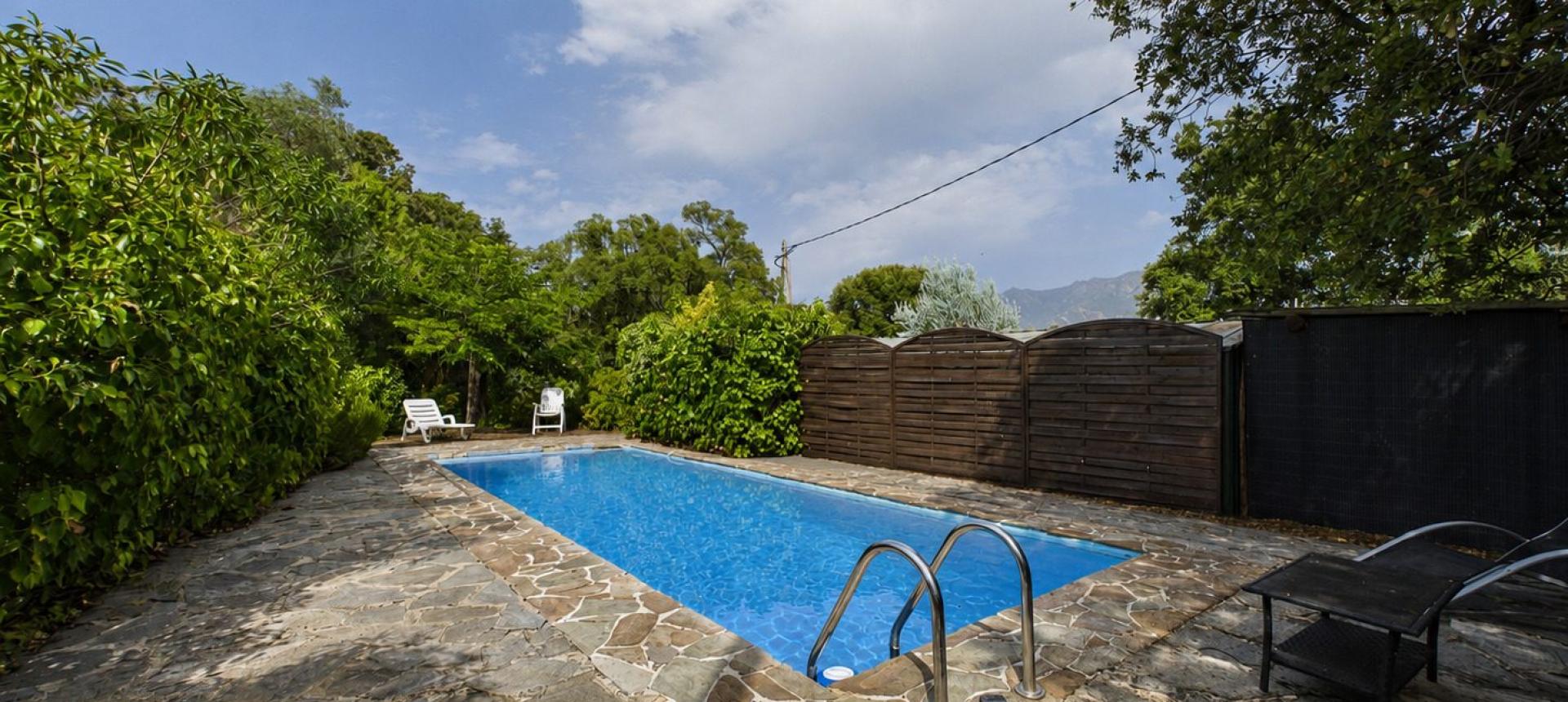 A VENDRE VILLA FAMILIALE DE 176 M² AVEC PISCINE PLAINE DE PERI
