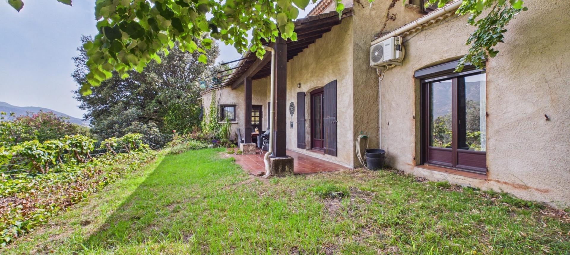 A VENDRE VILLA FAMILIALE DE 176 M² AVEC PISCINE PLAINE DE PERI