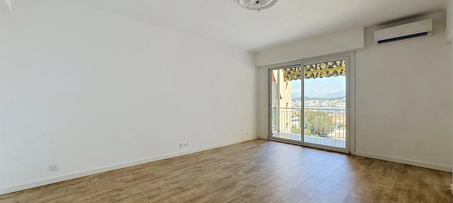 Beau F2 à louer secteur Lycée Laetitia à Ajaccio