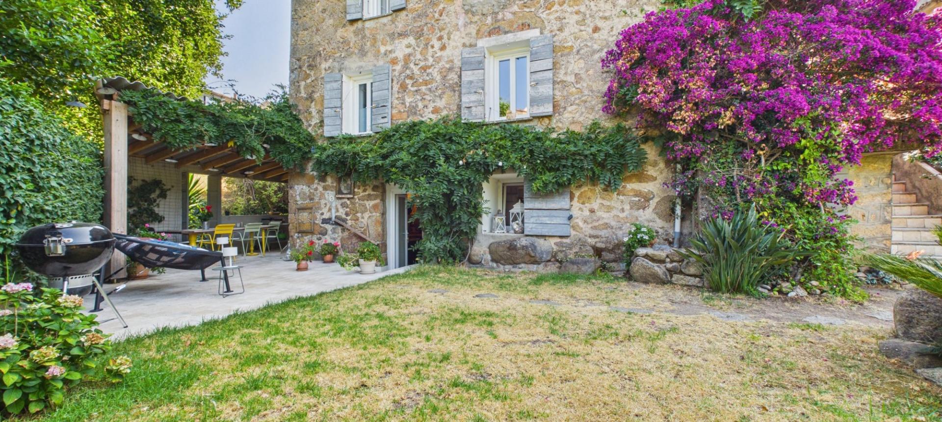 A VENDRE CHARMANTE MAISON EN PIERRE - CAURO