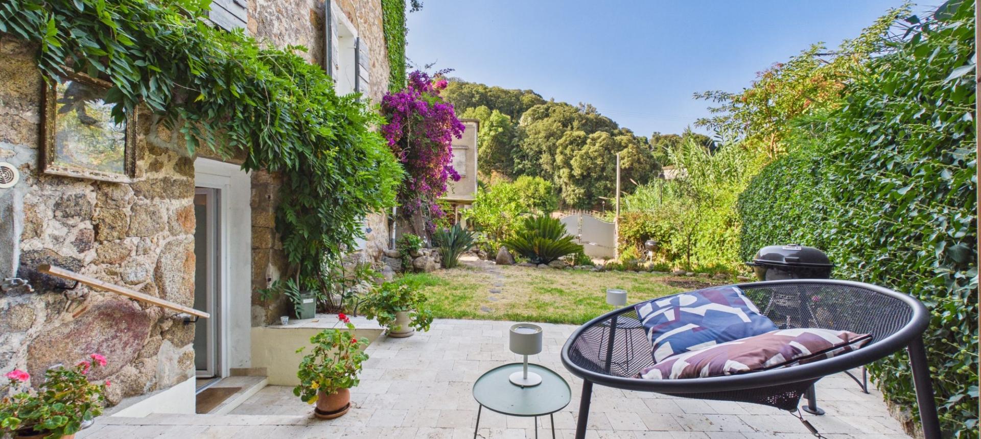 A VENDRE CHARMANTE MAISON EN PIERRE - CAURO