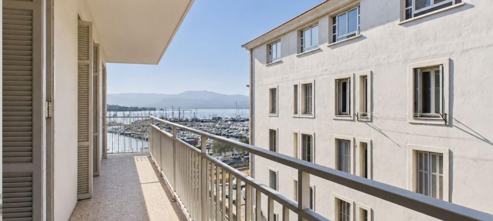 A VENDRE F3 CASTEL VECCHIO