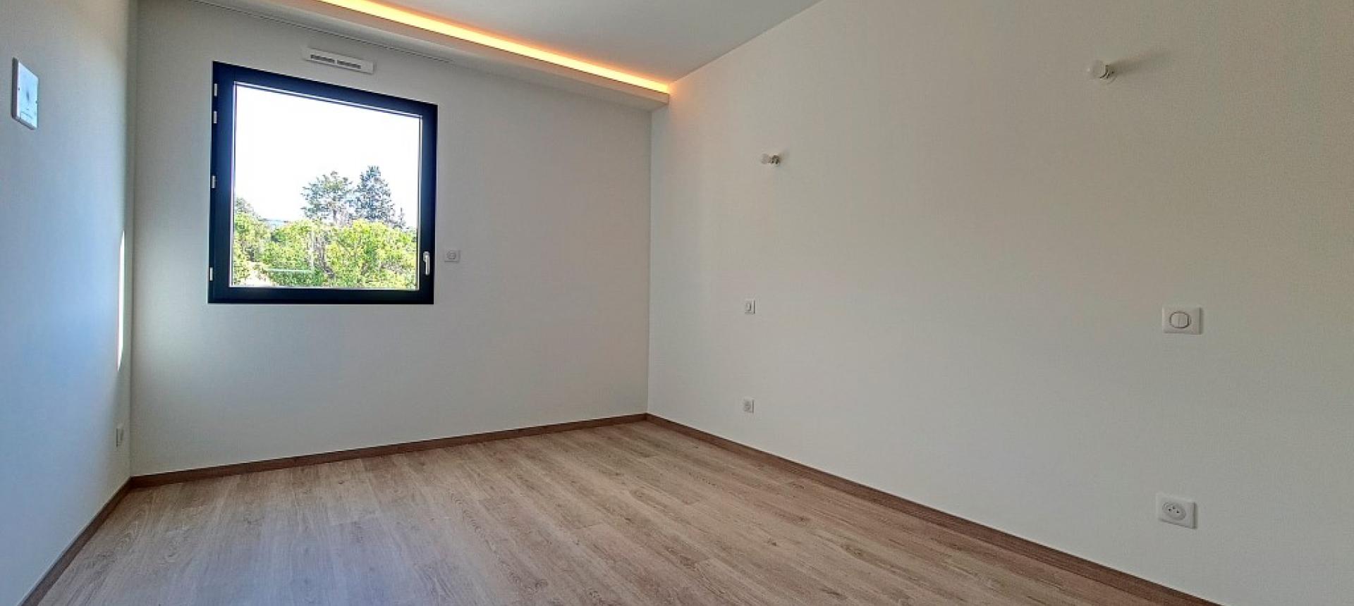 F2 à louer PARC AURANCIA  SALLE CHAMBRE 