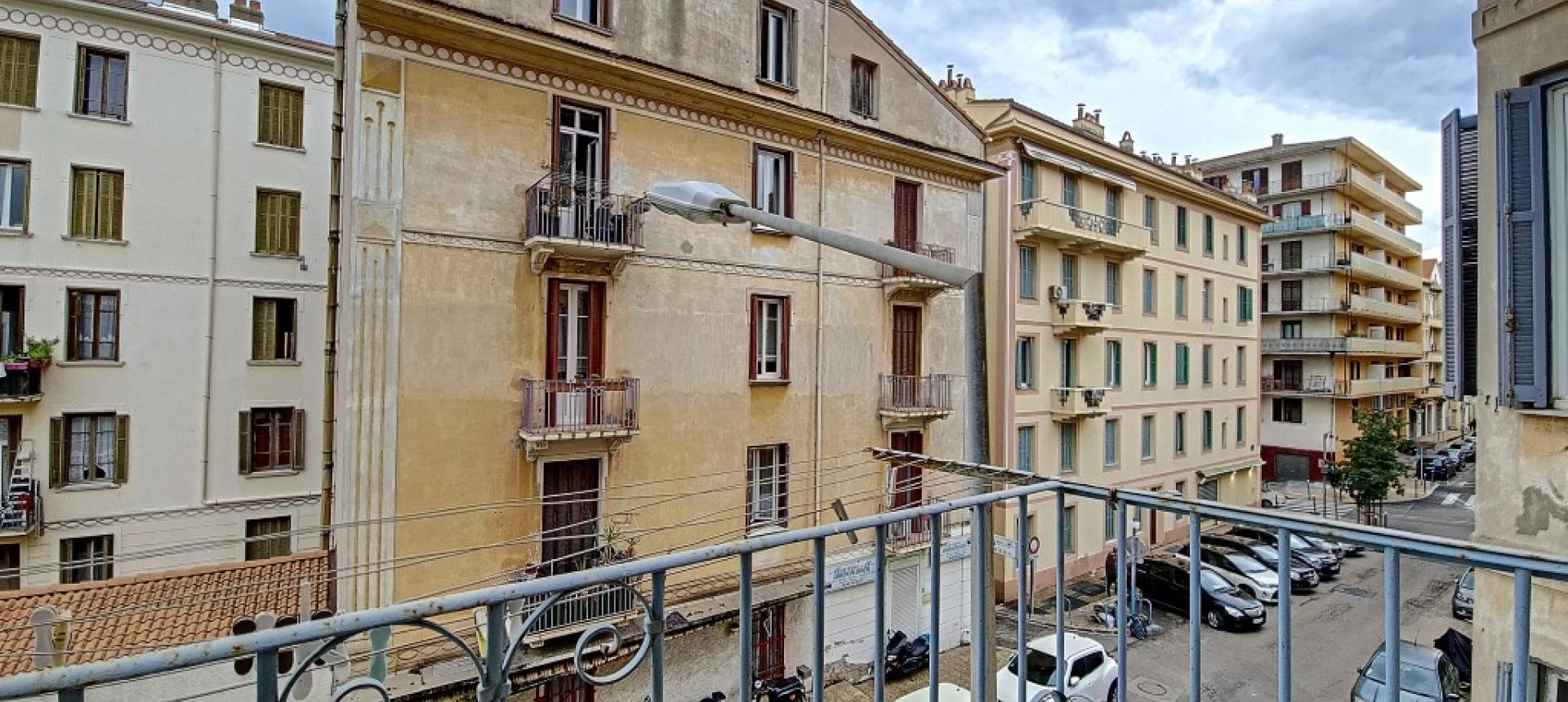 F3 meublé à louer Bb Maglioli  vue balcon 