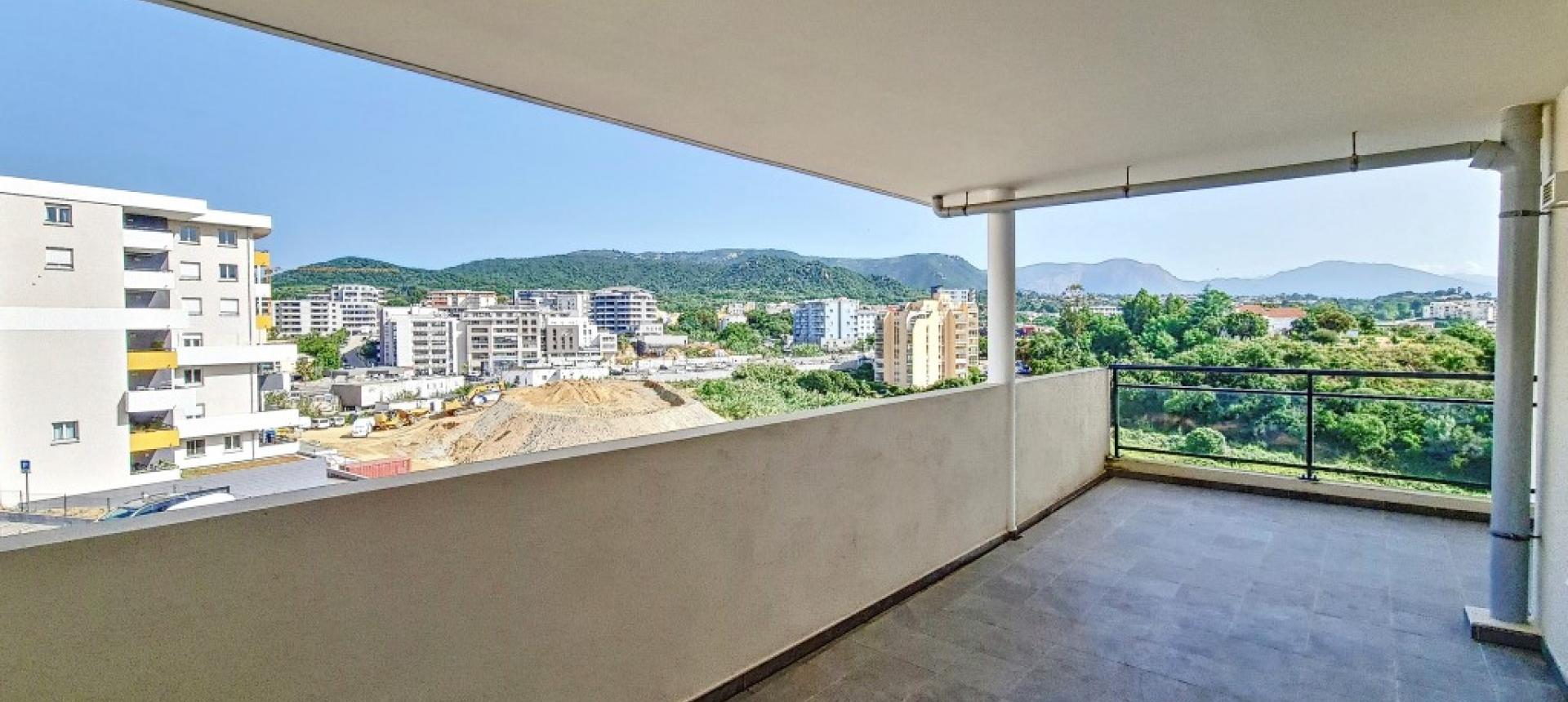 F3 à louer Carré Bodiccione  vue terrasse