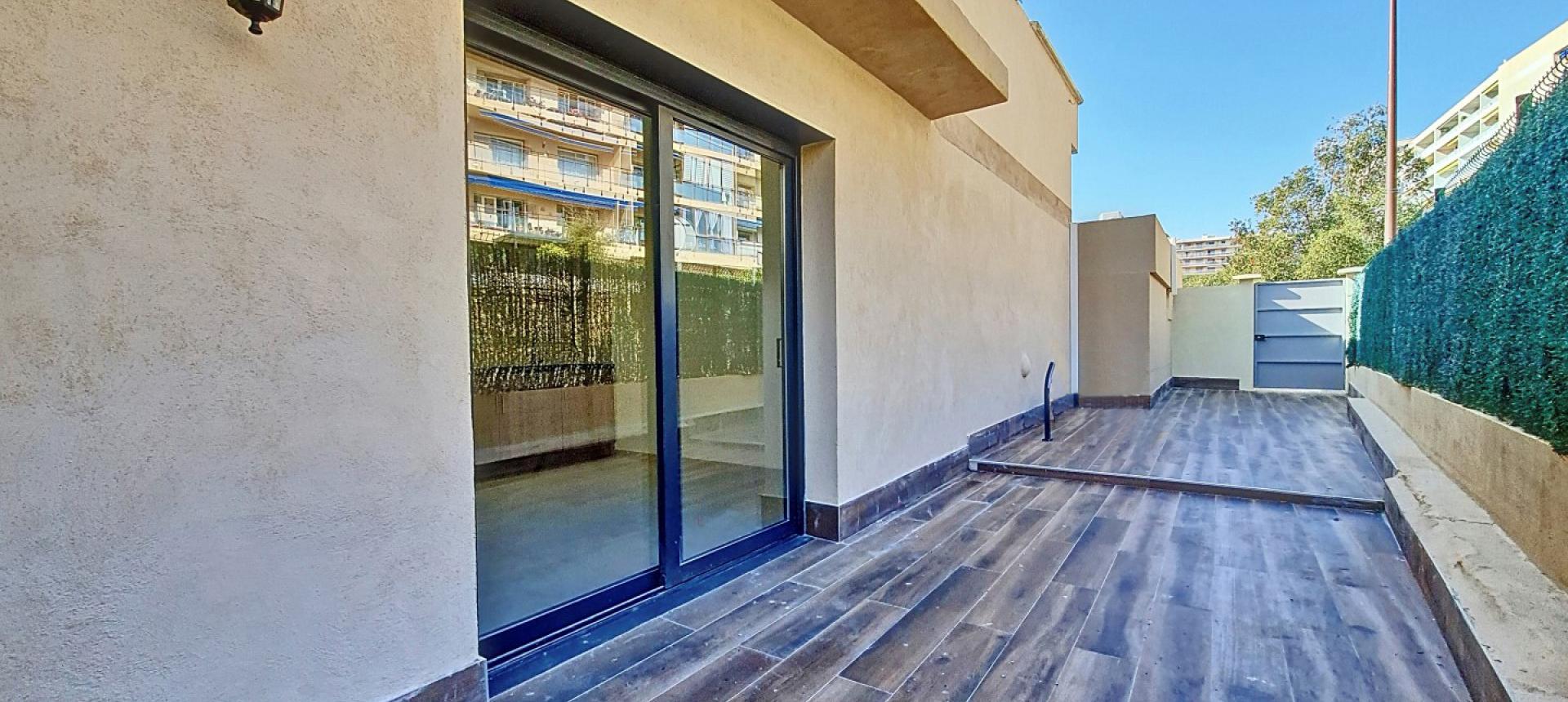 F2 duplex  à louer secteur Sanguinaires à Ajaccio