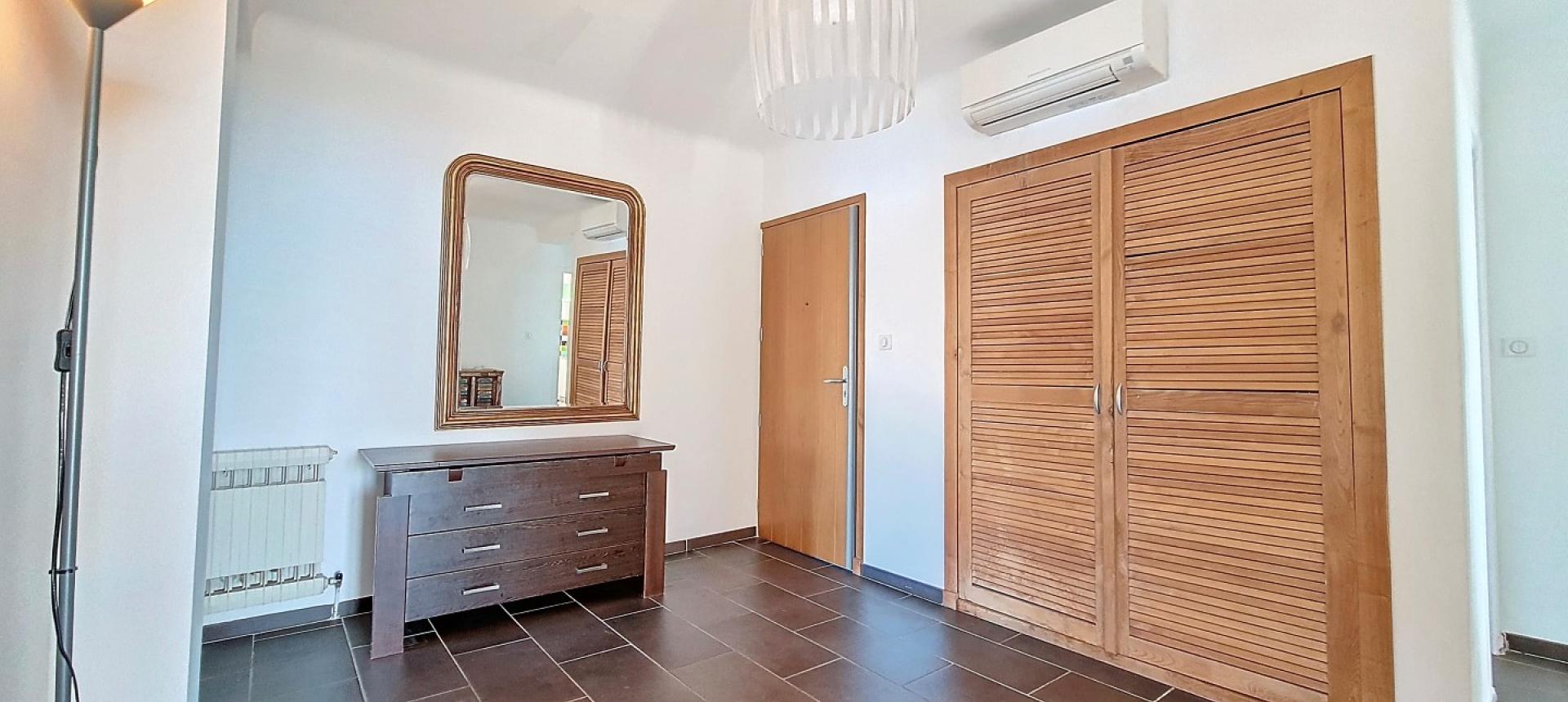 F4 meublé à louer standing secteur Saint Joseph