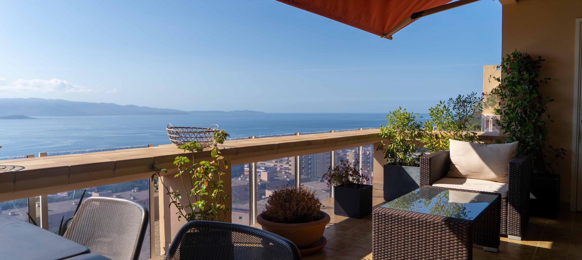 Terrasses Collines du Salario