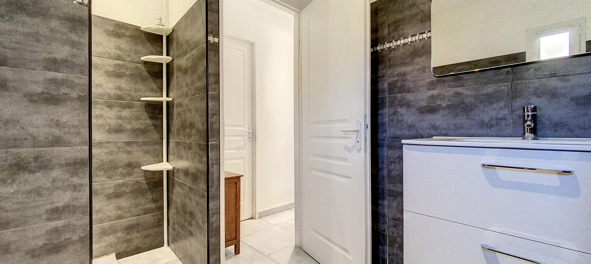 Maison mitoyenne F3 à vendre avec jardin - Ajaccio Finosello