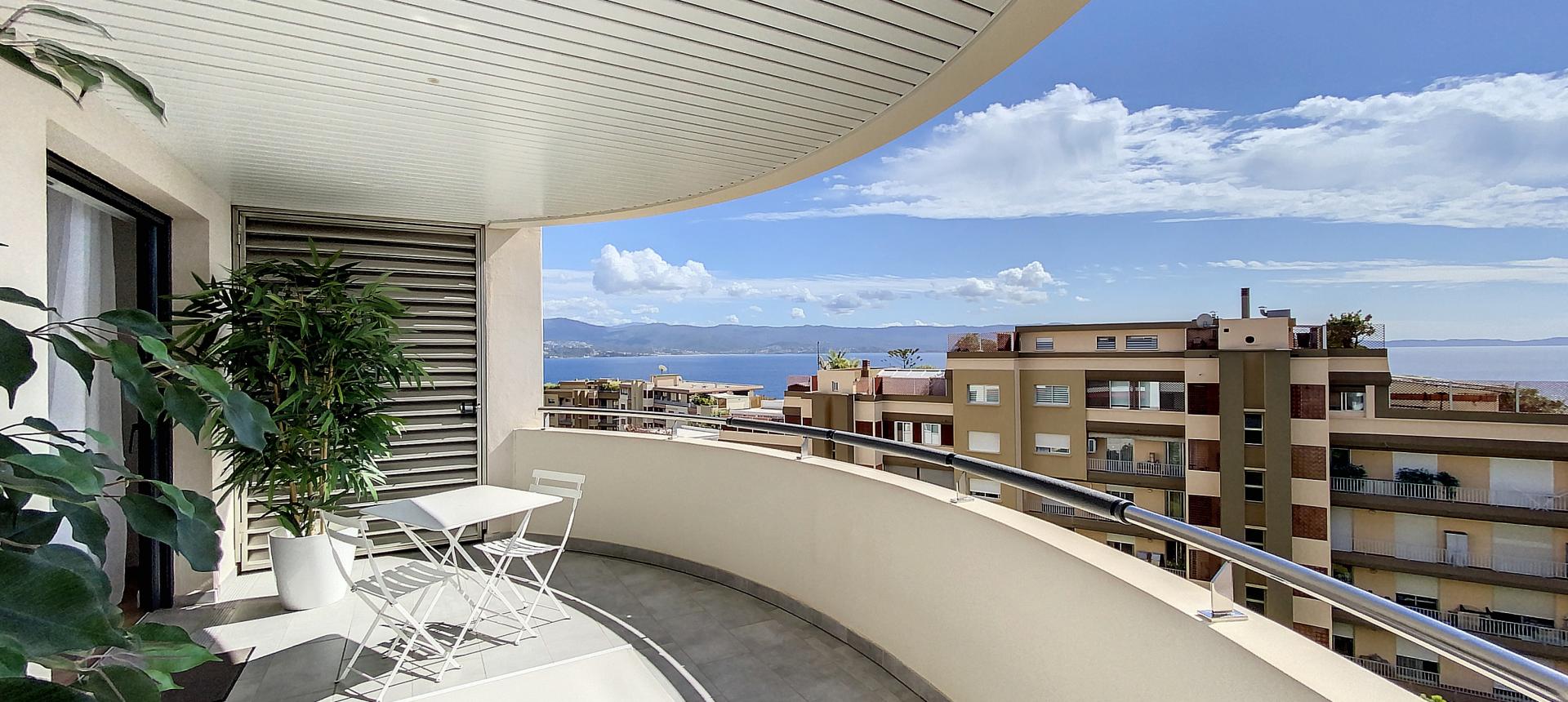 F2 à vendre vue mer Parc Imperial - Ajaccio